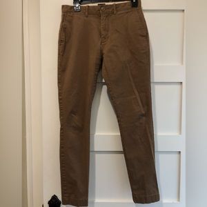 J. Crew men’s river brown chinos. 28/30